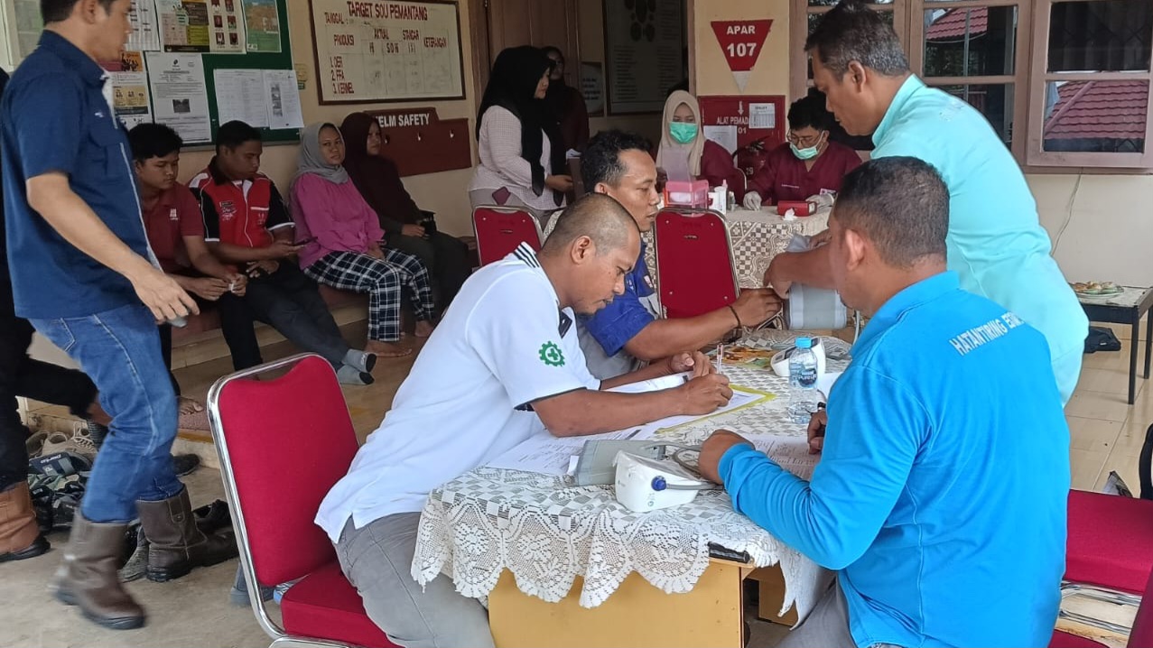 Aksi Donor Darah SP.PKS-P Peringati Hari Pahlawan